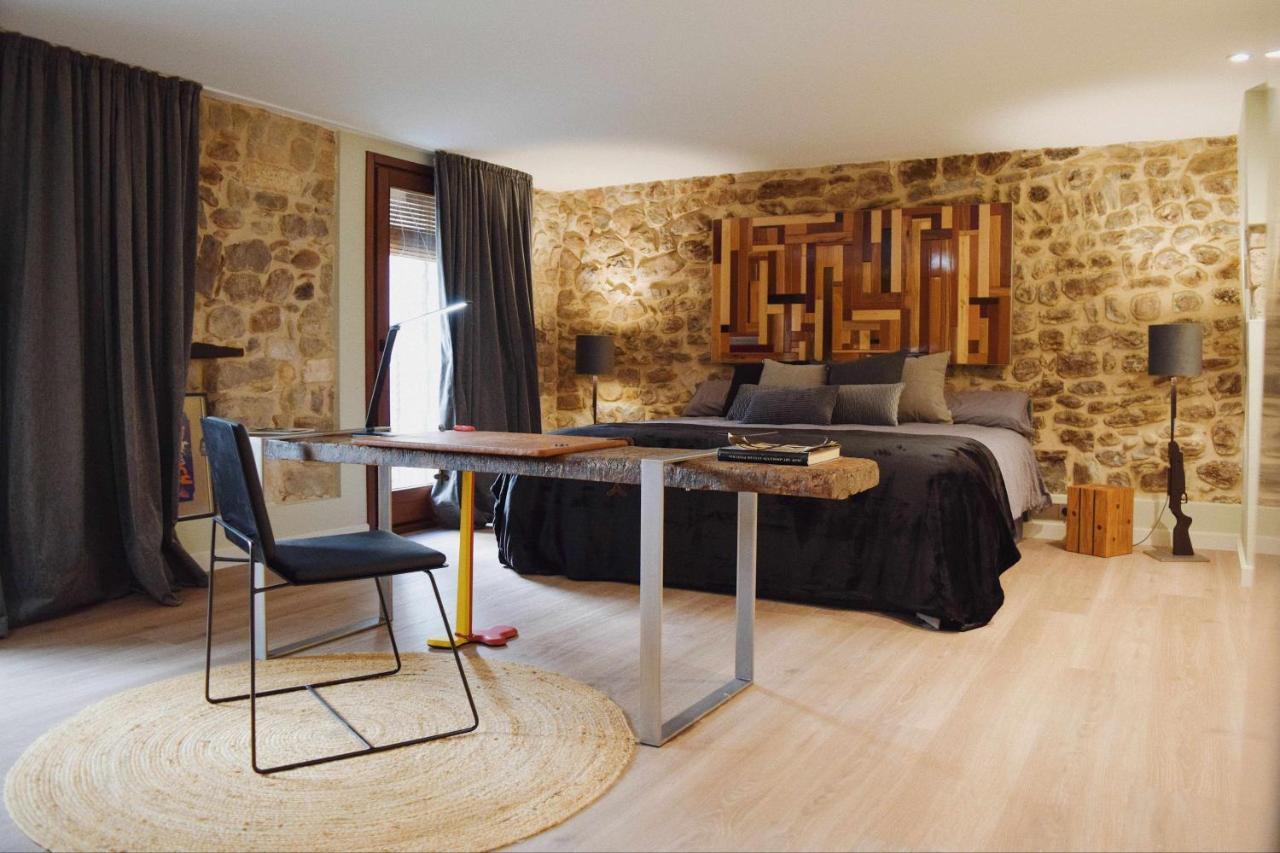 Keldomenech Bed&Art Luxury Apartment For Art Lover Besalu Luaran gambar