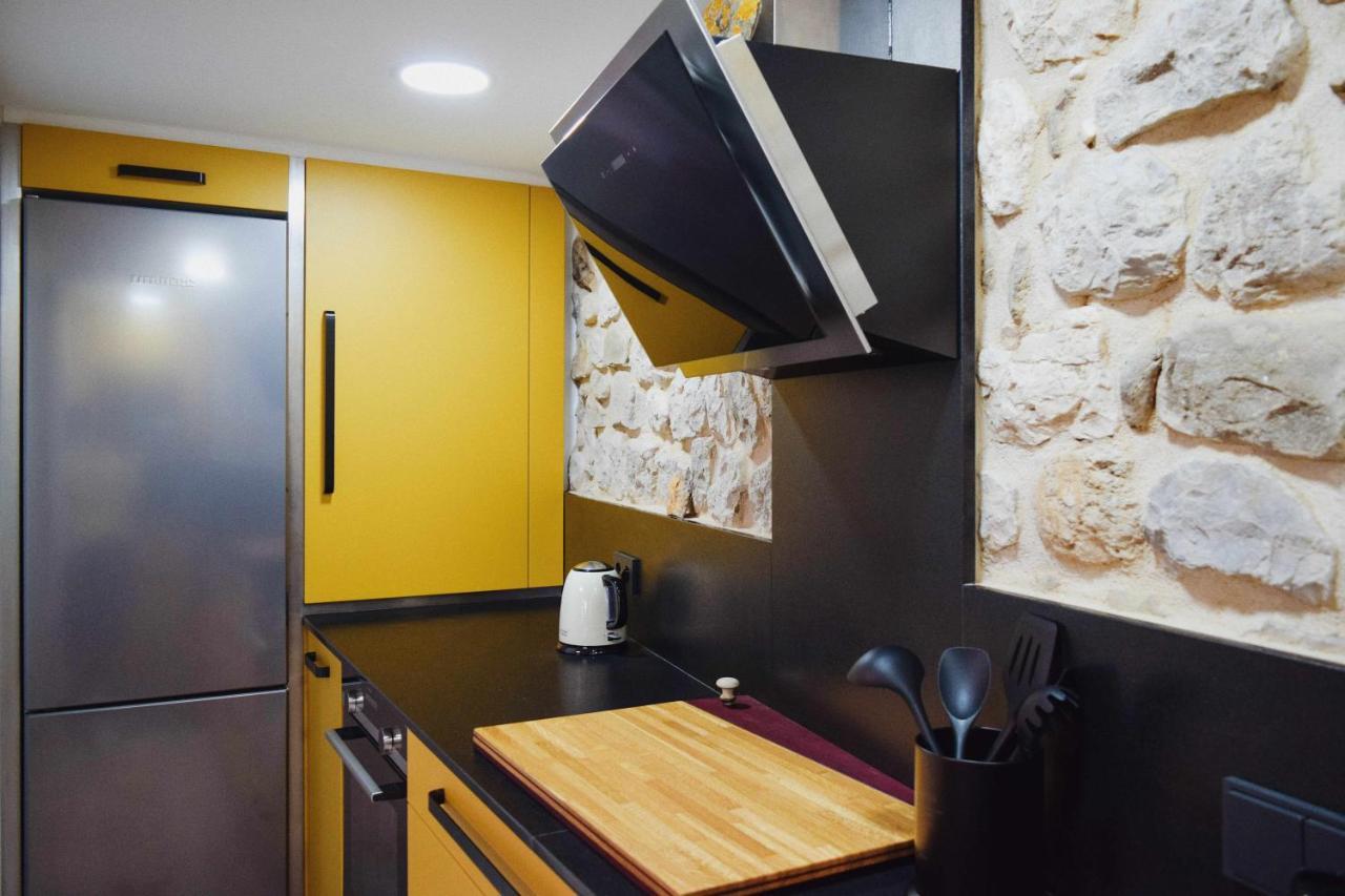 Keldomenech Bed&Art Luxury Apartment For Art Lover Besalu Luaran gambar