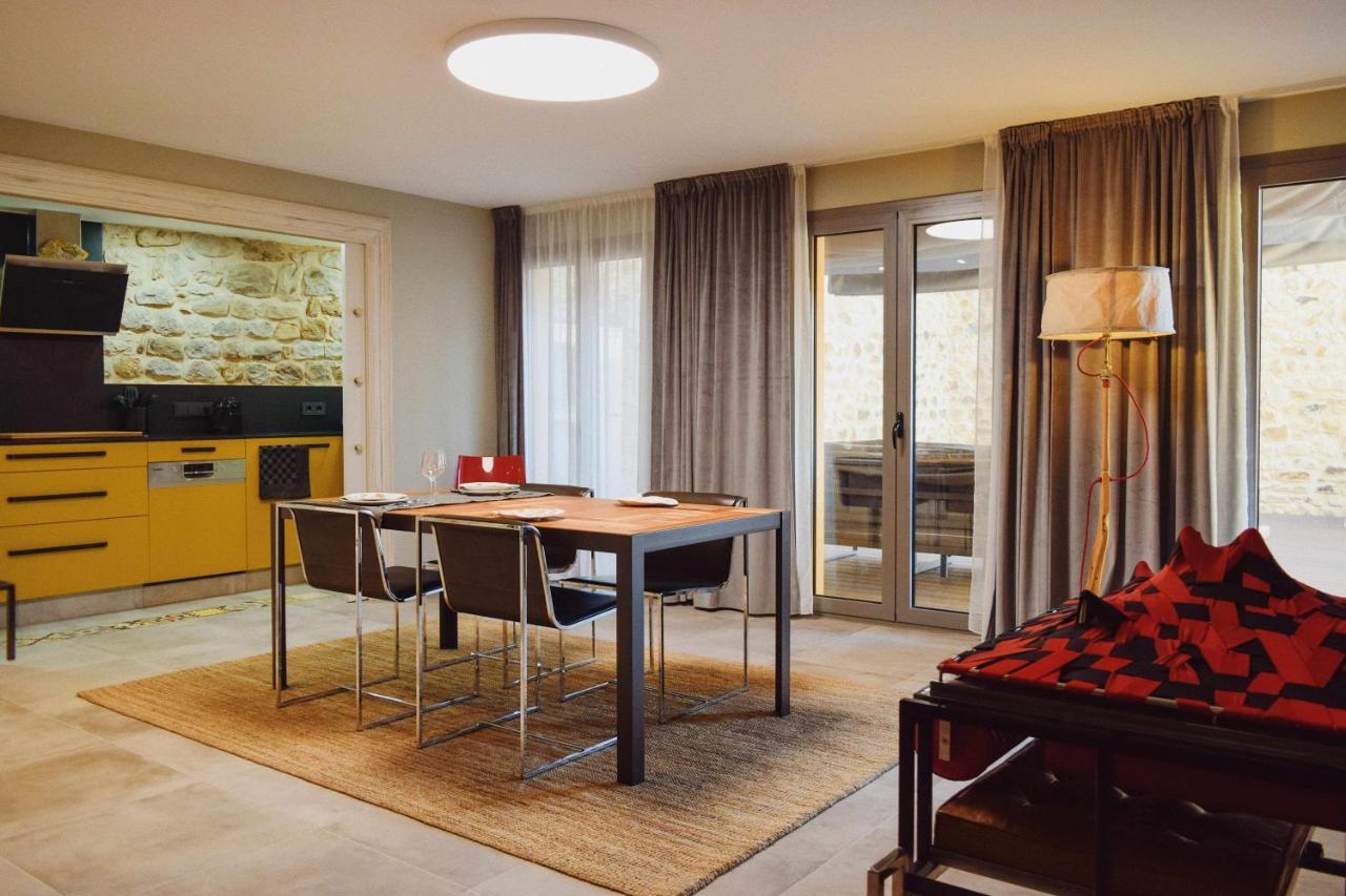Keldomenech Bed&Art Luxury Apartment For Art Lover Besalu Luaran gambar